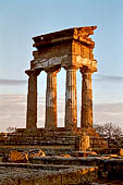 Agrigento, la valle dei templi, il tempio di Castore e Polluce