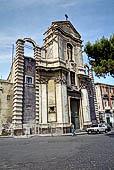 Catania - Chiesa di San Giuseppe al Transito, nei pressi del Castello Ursino, costruita sulla antica Porta della Decima. 