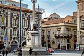 Catania, piazza duomo e la fontana dell'elefante 