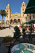 Cefal - Piazza del Duomo dominated by the cathedral. 