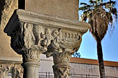 The cathedral of Cefal - The cloister. Capitals of the south side: Noah's Ark. 