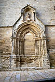 Enna - il Duomo Maria Santissima della Visitazione, Porta del Giubileo. 