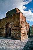 Chiesa basiliana di Ss. Pietro e Paolo (XI sec.), in prossimit di Casalvecchio Siculo (Messina) 