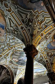 Palermo - Chiesa si S. Maria dell'Ammiraglio o della Martorana. Afreschi dell'allargamento fatto in epoca barocca che ha coperto l'originale portico romanico  