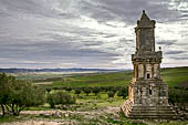 Dougga, il mausoleo libico-punico. 