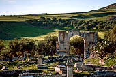 Dougga, l'arco di Settimo Severo. 