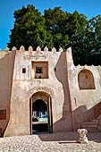 Sfax, la kasbah. Porta d'ingresso vista dal cortile. 