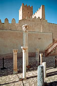 Sfax, la kasbah. Antiche colonne romane poste nel cortile interno. 