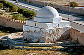 Kairouan, mausoleo nei pressi delle vasche degli Aglabiti. 