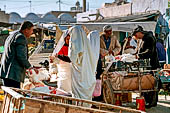 Kairouan, il mercato fuori  la medina. 