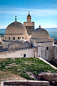 Le Kef, le cupole del mausoleo di Sidi Bou Makhlouf. 