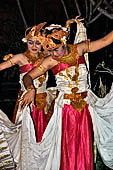 Balinese dance performance at Pondok Sari.