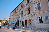 Hvar, Lesina - Palazzo Paladini (XV sec) in Piazza di Santo Stefano.