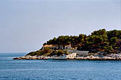 Isolotto delle Paklenica di fronte a Hvar (Lesina).