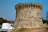 Trogir,  la tonda torre di S. Marco, del 1470.