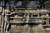 Borobudur reliefs - First Gallery, Northern side - Panel 81. 