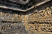 Borobudur reliefs - First Gallery, North-Eastern side - Panel 117-116. 