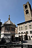 Bergamo Alta - Piazza Vecchia, la torre comunale.