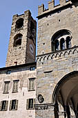 Bergamo Alta - Piazza Vecchia, la torre comunale.