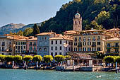 Vista di Bellagio arrivando in battello