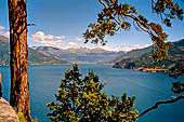 Lago di Como. panorama verso l'alto lago dal castello di villa Serbelloni, Bellagio. 