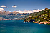 Lago di Como, panorama di Varenna e dell'alto lago 