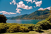 Lago di Como. La costa di Griante vista da villa Melzi, Bellagio. 