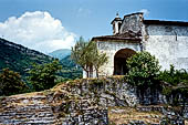 Lago di Como - Isola Comacina (Ossuccio), Chiesa di S. Giovanni Battista. 