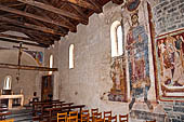 Lago di Como - Chiesa di S. Giacomo (XI - XII sec) Ossuccio. Affreschi dell'interno fra i pi antichi della zona. 