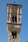 Lago di Como - Chiesa di S. Maria Maddalena a Ospedaletto (Ossuccio) il curioso campanile in stile pseudo-gotico. 