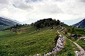 Orobie occidentali. La traversata dalla Val Taleggio ai piani di Artavaggio in Valsassina.