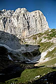 Il laghetto di Polzone sotto la parete Nord della Presolana.