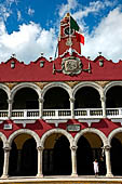 Merida - the Plaza Principal, the Palacio Municipal