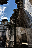 Palenque  - The Palace. Detail of the corbelled roof of House D.