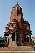 Bhaktapur - Durbar Square - Shiva temple, sikkara style