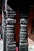 Bhaktapur - Tadhunchen Bahal monastery (xv c), the inner courtyard 