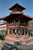 Bhaktapur - Durbar Square. Chyasilin Mandapa (reconstruction). 