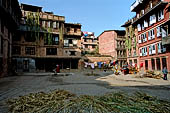 Bhaktapur - Along the road that leads to Hanuman Ghat.