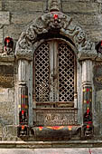 Pashupatinath Temple (Deopatan) - shivalaya (lingam shelters) at the top of the Mrigasthali hill above the east banks of the river Bagmati.