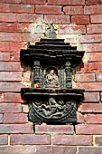 Patan Durbar Square - Temple of Narayan (Jagannarayan), woodcarvings 