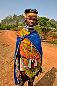 Orissa Koraput district - People of the Bonda tribe at the Ankadeli marketplace.