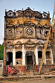 Orissa - Bhubaneswar, old traditional houses near the Lingaraja deul.