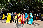 Orissa - Bhubaneswar, pilgrims, mendicants and colourful stalls near Lingaraja.