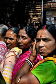 Orissa - Bhubaneswar, pilgrims, mendicants and colourful stalls near Lingaraja.