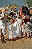 Orissa Rayagada district - people of the Dongria Kondh tribe at the Chatikona market.