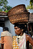 Orissa Rayagada district - people of the Dongria Kondh tribe at the Chatikona market.