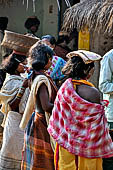 Orissa Rayagada district - people of the Dongria Kondh tribe at the Chatikona market.