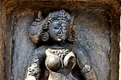 Hirapur - the Sixtyfour Yoginis Temple, head detail of Yogini n 45 (clockwise).