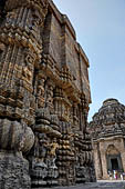 Orissa - Konarak - The Sun Temple, the hall of offerings (bhoga mandapa) also called nata-mandir (hall of dancers) because of the multitude of carvings of musicians and dancers 