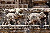 Orissa - Konarak - The Sun Temple, the hall of offerings (bhoga mandapa) also called nata-mandir (hall of dancers) because of the multitude of carvings of musicians and dancers 